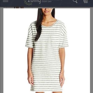 Roxy casual dress. Size large